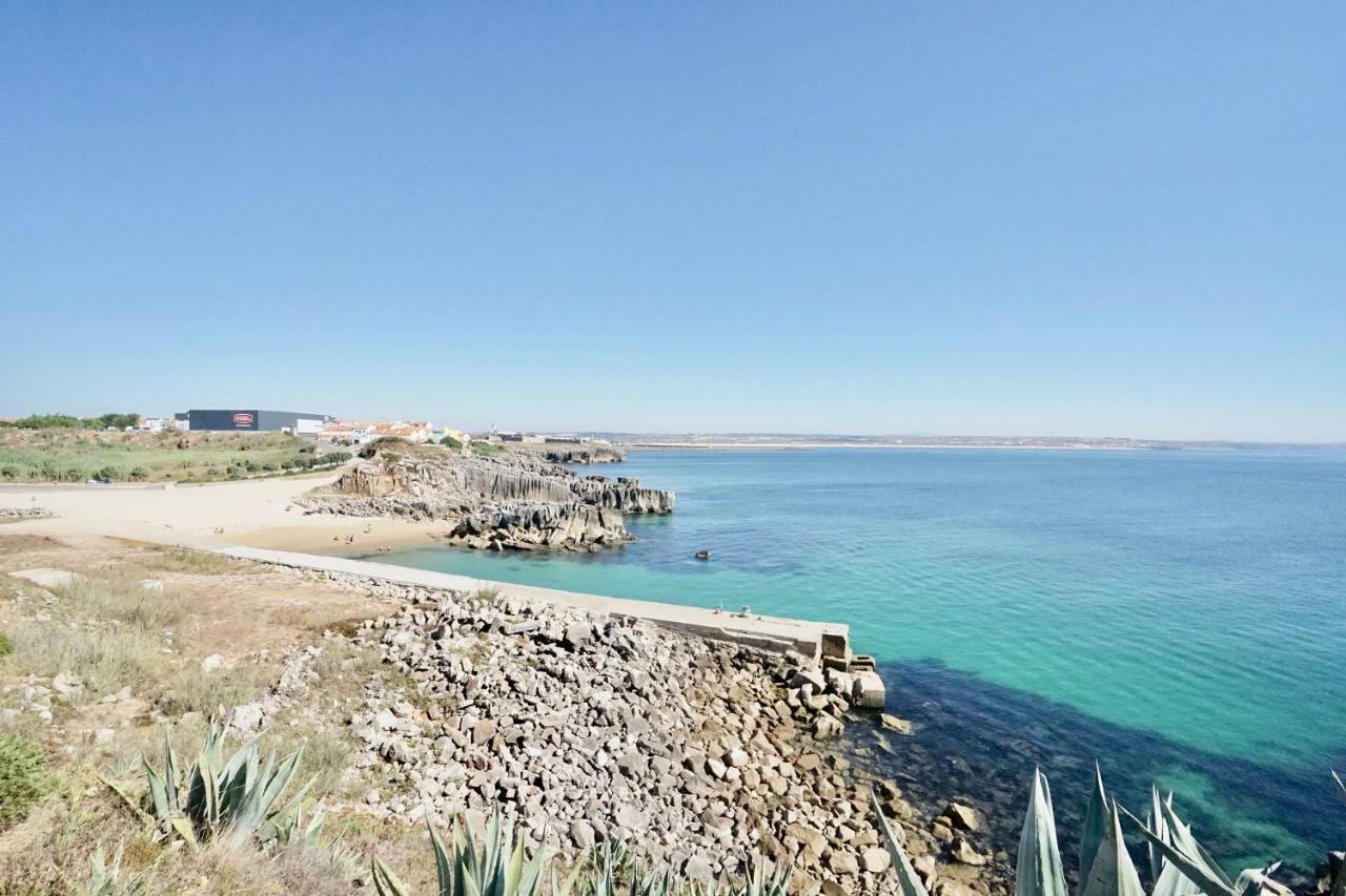 Deluxe Oceanfront - Vue Sur La Mer Peniche Exterior photo